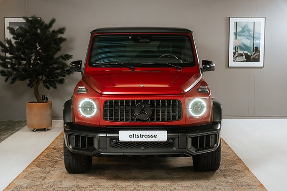 Mercedes-Benz G63 4 of 5