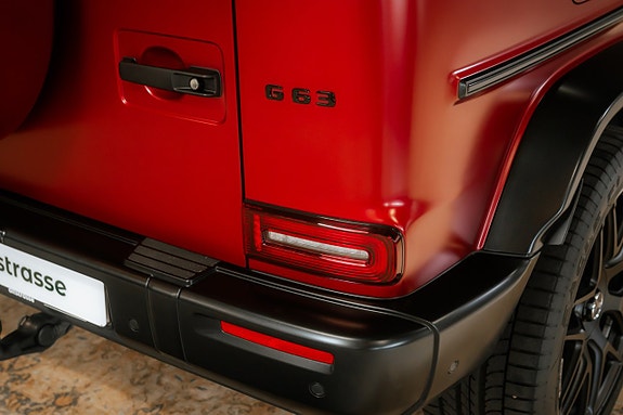 Mercedes-Benz G63 14 of 30
