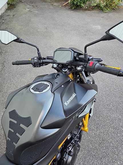 Kawasaki Z650S A2 4 of 6