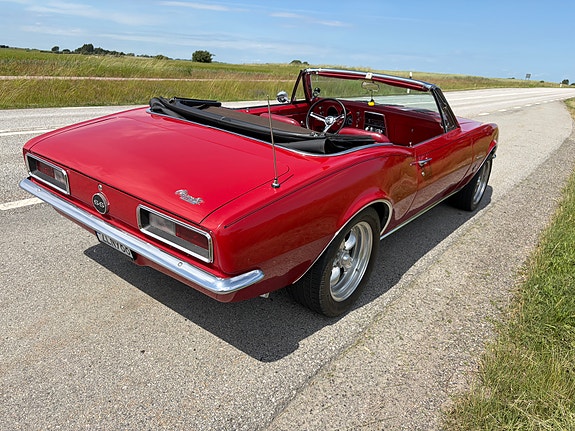 Chevrolet Camaro 4 of 5
