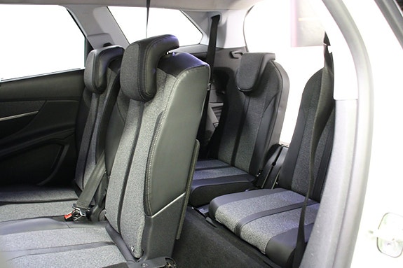 Peugeot 5008 13 of 22