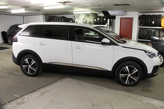 Peugeot 5008 21 of 22