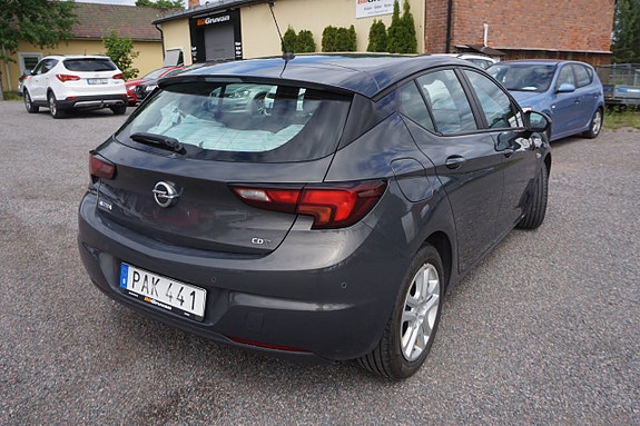 Opel Astra 3 of 5