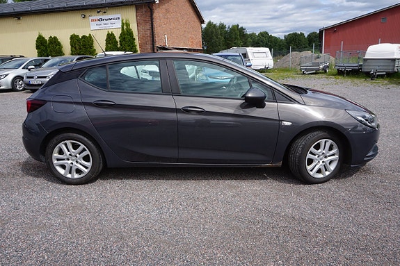 Opel Astra 2 of 5