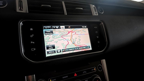Land Rover Range Rover Sport 19 of 20