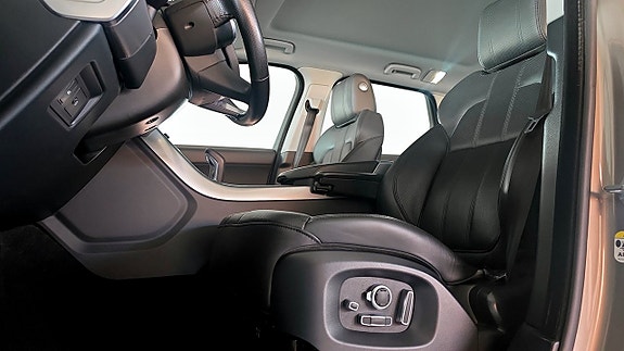 Land Rover Range Rover Sport 16 of 20