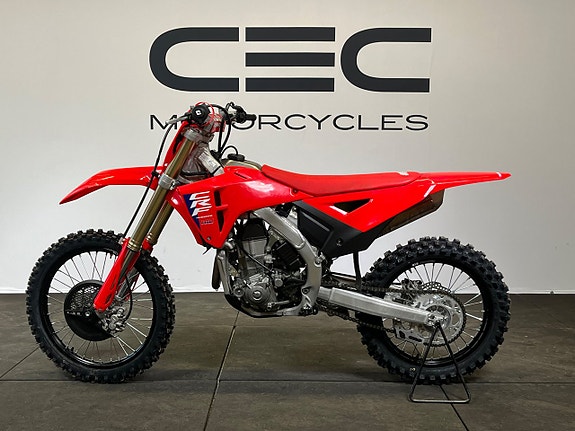Honda CRF 450 2 of 4