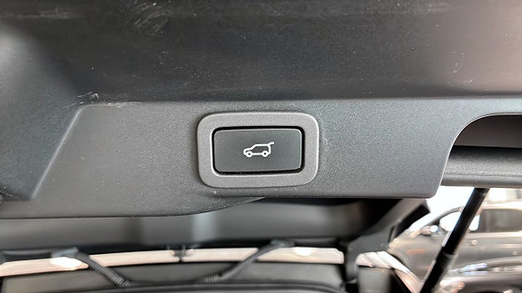 Land Rover Range Rover Sport 25 of 26