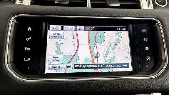 Land Rover Range Rover Sport 14 of 26