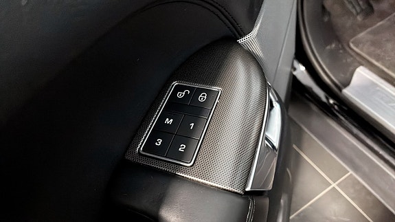 Land Rover Range Rover Sport 21 of 26