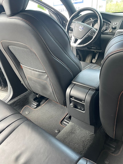 Volvo V60 15 of 18