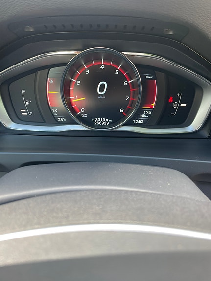 Volvo V60 9 of 18