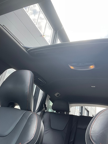 Volvo V60 13 of 18