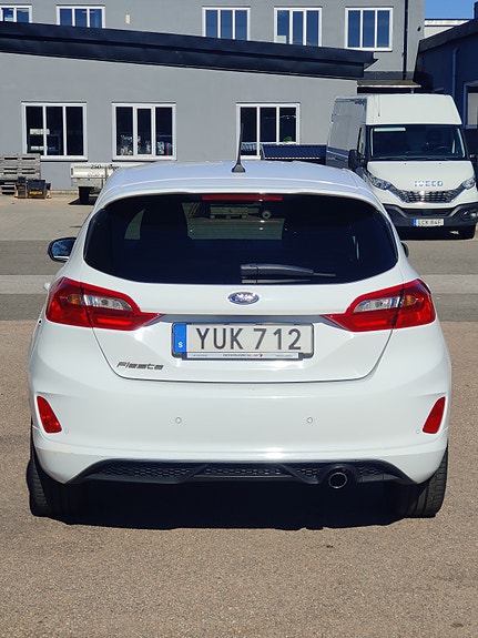 Ford Fiesta 5 of 5