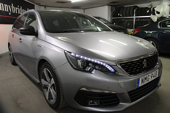 Peugeot 308 SW 3 of 17