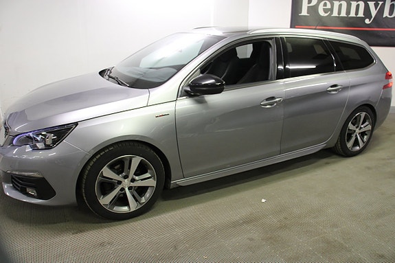 Peugeot 308 SW 4 of 17