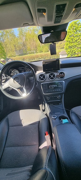 Mercedes-Benz GLA200 5 of 5