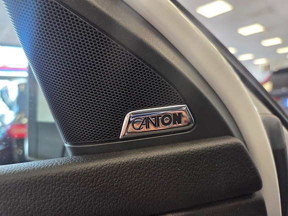 Skoda Octavia 3 of 5