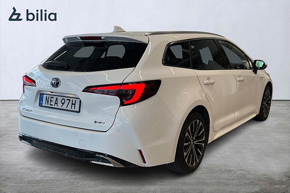 Toyota Corolla 19 of 24