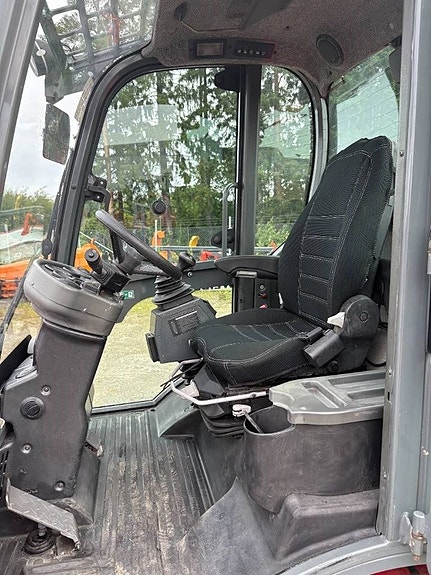 Weidemann 4070 2 of 11