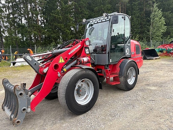 Weidemann 4070 3 of 11