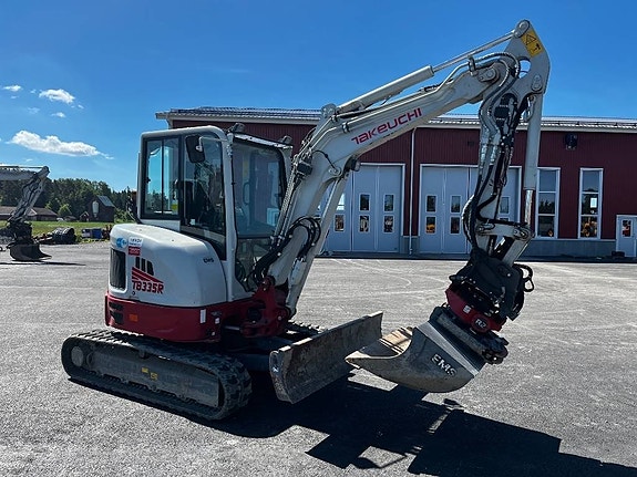 Takeuchi TB 335 R 3 of 7