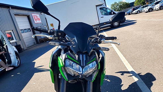 Kawasaki Z900 5 of 5
