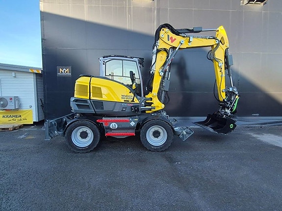 Wacker Neuson EW100-2  40km/h LAGERMASKIN 2 of 8