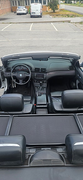 BMW 330Ci 3 of 5