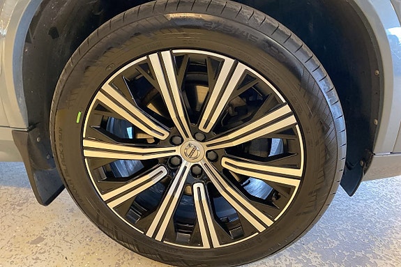 Volvo XC90 22 of 30