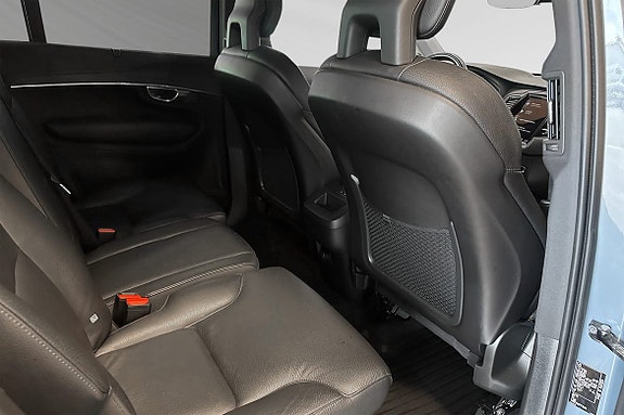 Volvo XC90 21 of 30