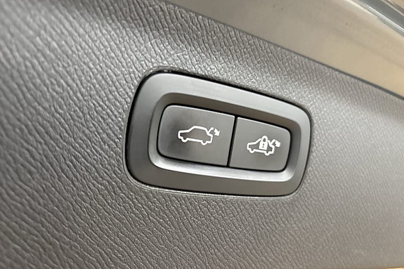 Volvo XC90 28 of 30