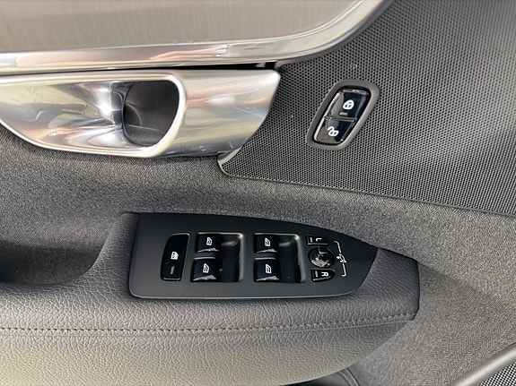 Volvo V90 24 of 30