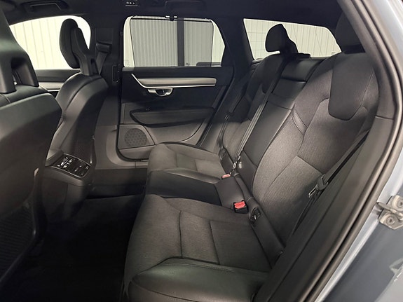 Volvo V90 13 of 30
