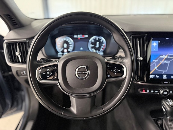 Volvo V90 15 of 30