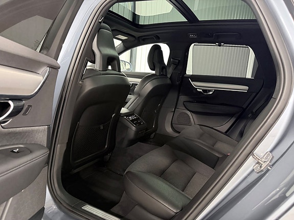 Volvo V90 12 of 30