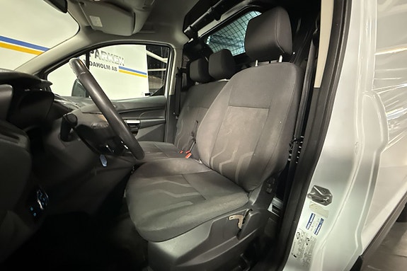 Ford Transit Connect 10 of 18