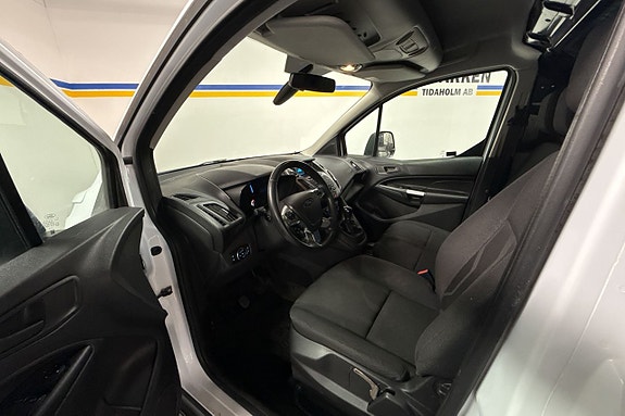 Ford Transit Connect 9 of 18