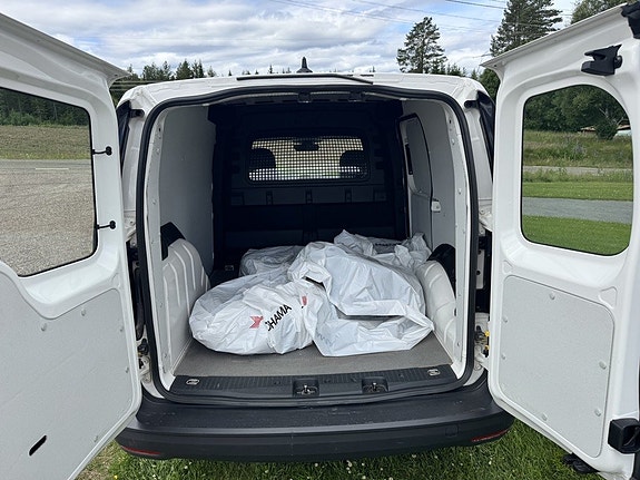 Volkswagen Caddy 12 of 15