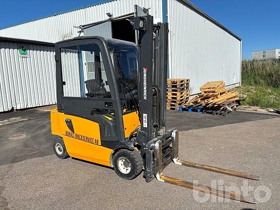 Truck Jungheinrich EFG 320 3 of 6