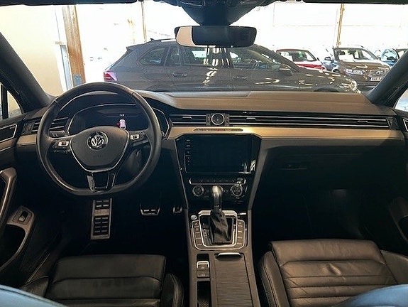 Volkswagen Passat Alltrack 11 of 19