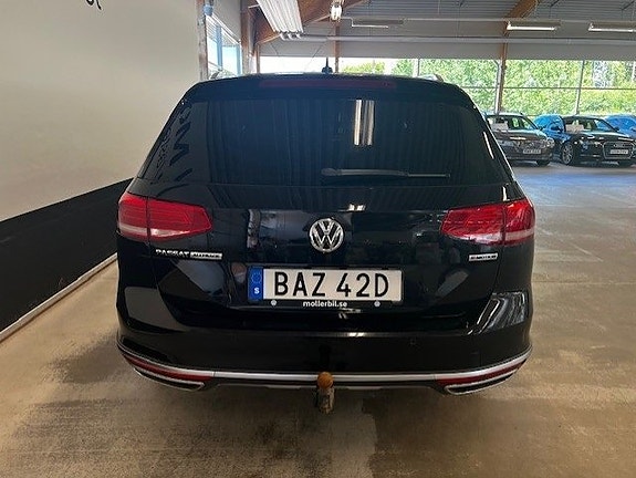 Volkswagen Passat Alltrack 7 of 19