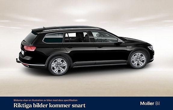 Volkswagen Passat Alltrack 2 of 5