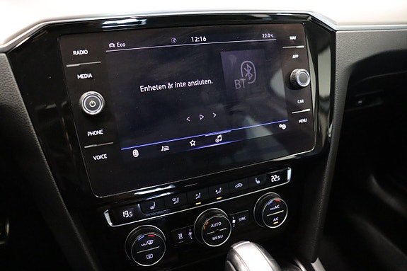 Volkswagen Passat Alltrack 19 of 27