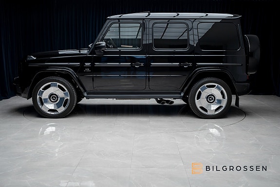 Mercedes-Benz G63 2 of 5