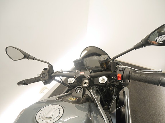 Aprilia Tuono 660 4 of 4