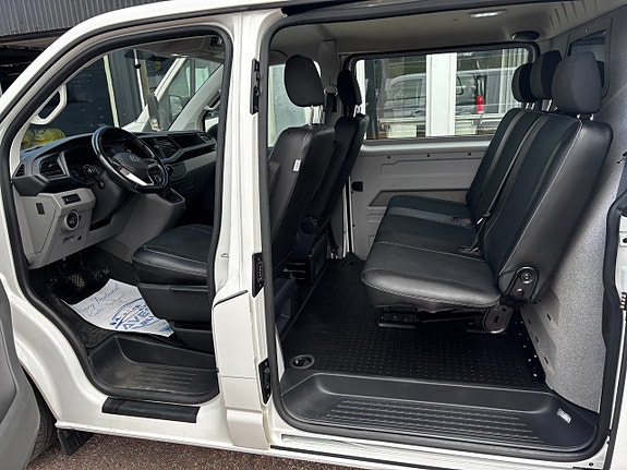 Volkswagen Transporter 6 of 8