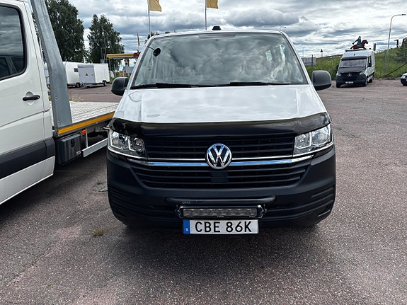 Volkswagen Transporter 3 of 5