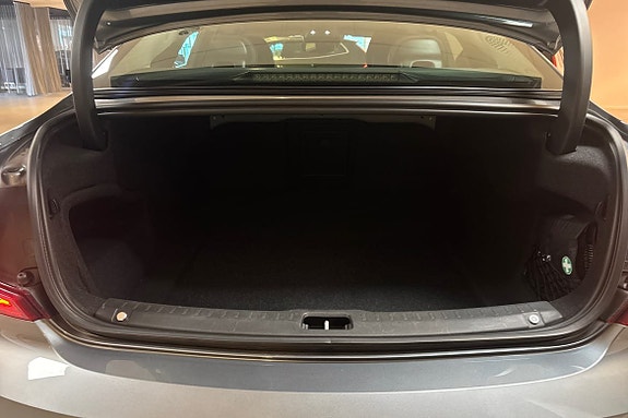 Volvo S90 13 of 15