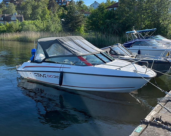 Sting 610 DC (2016) Evinrude 115HK (mycket välvårdad) 2 of 5